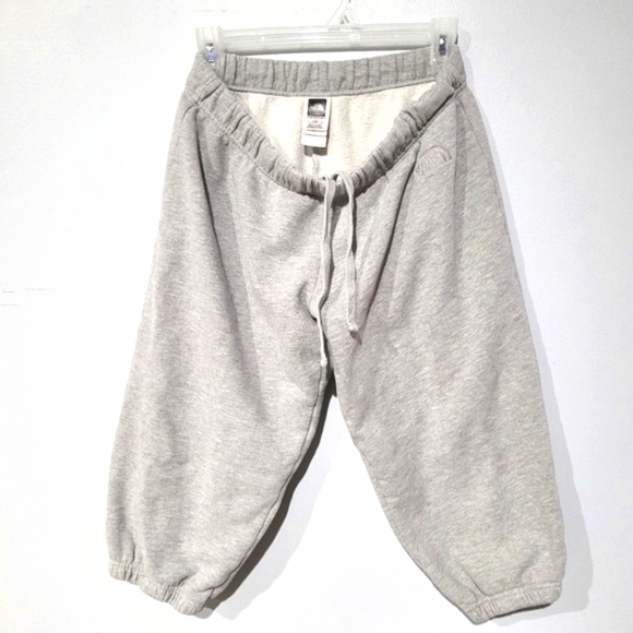 The North Face Pants - The North Face Heather Gray Fleece Capri Jogger Sweatpants